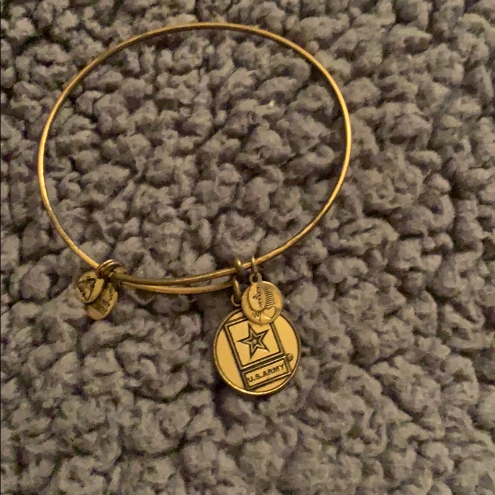 US army Alex and Ani